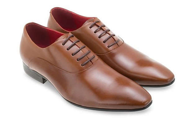 รองเท้าแบบผูกเชือก Brown Meddalion Toe Wholecut Leather Shoes