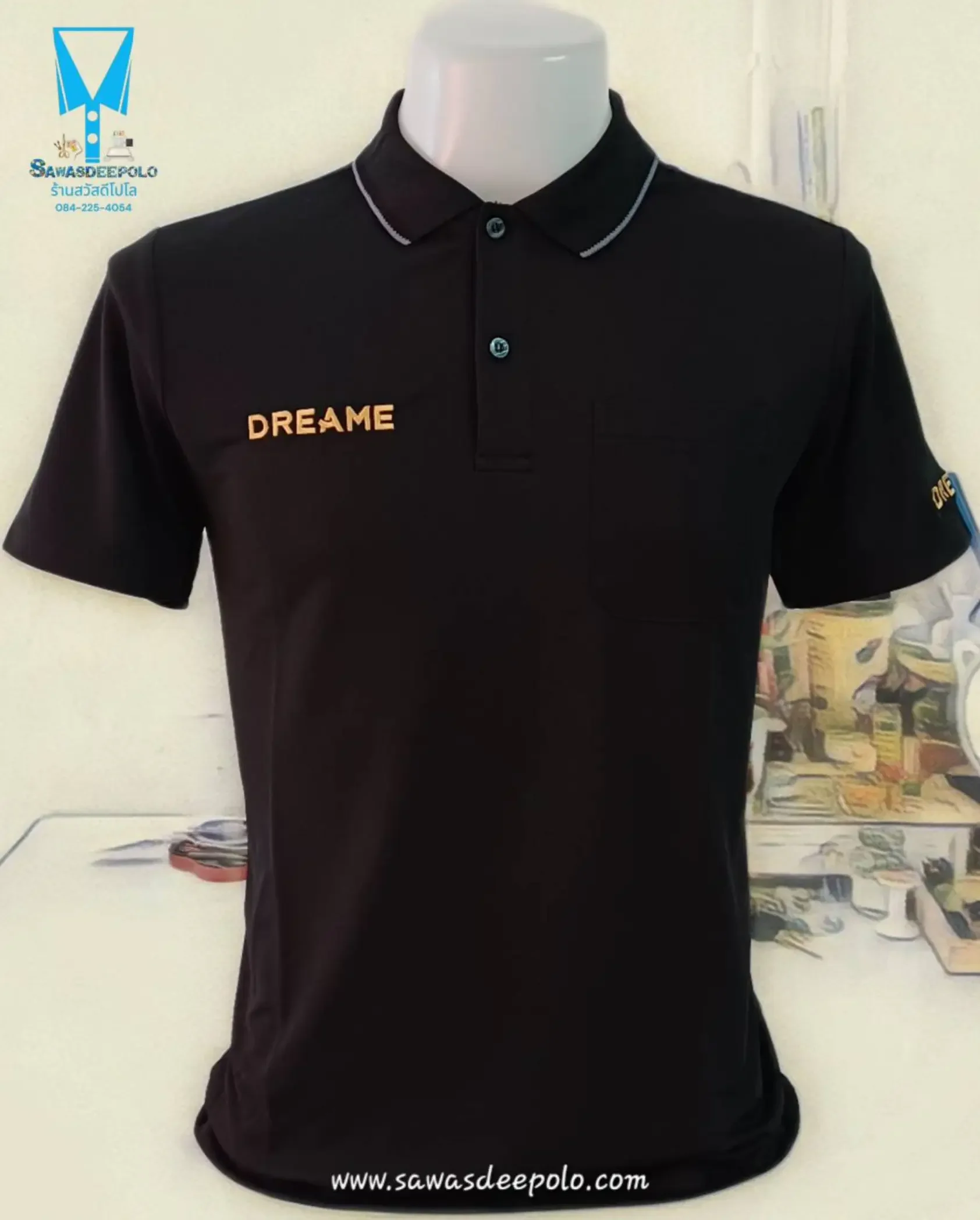ขอบพระคุณ DREAME   เสื้อโปโลผ้าดับเบิ้ลเฟส (Double Face) เนื้อผ้าทอเทคนิคพิเศษ 2 เลเยอร์ น้ำหนักเบายืดหยุ่นนุ่มสบาย ไม่ย้วยหรือเสียทรงง่าย ดูมีวอลลุ่มให้ความรู้สึกหนาและฟูระบายอากาศได้ดี ไม่อมเหงื่อ สีสดใส ไม่หมองง่าย ไม่ต้องรีด ไม่ขึ้นขุยผ้า size unisex 
