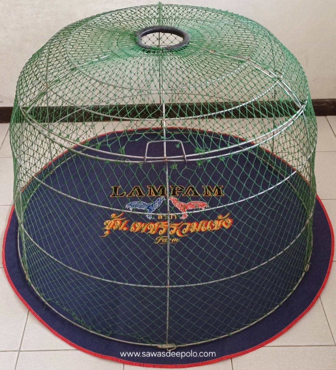 ซุ้ม เพชรรวมแข้ง Farm  พรมรองสุ่มไก่ เย็บขอบ หนา 3-4 มิล  มุ้งไก่ชน ตัดเย็บด้วยผ้าสีเดียวทั้งหลัง เย็บผ้าทับหูแขวนไม่หลุดง่ายl เย็บเก็บชายมุ้ง  มีบริการปักชื่อ และโลโก้  สนใจสอบถามเพิ่มเติม  https://line.me/ti/p/VJeTnWFnQS  www.sawasdeepolo.com ️ 08422540