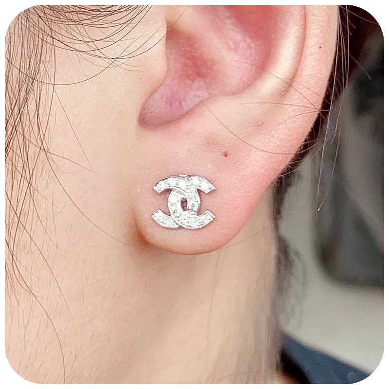Little Cute CC diamond earring