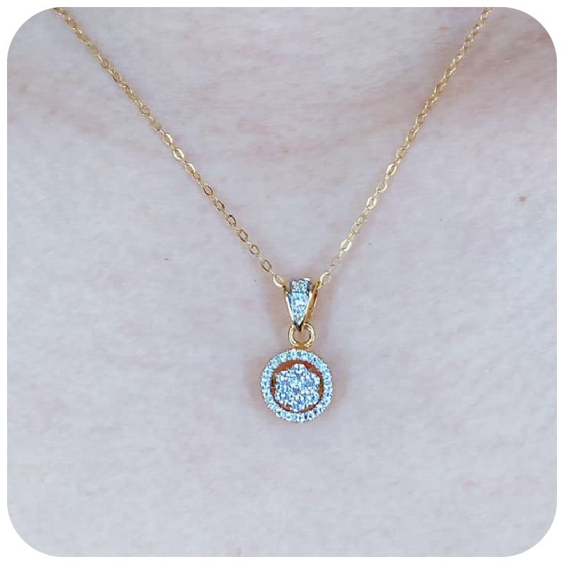 Litle Tufted Flower Diamond Necklace (FREE Italy Gold Necklace)