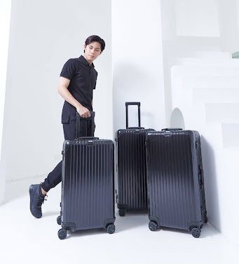 กระเป๋าเดินทางล้อลาก กระเป๋าเดินทางล้อลาก