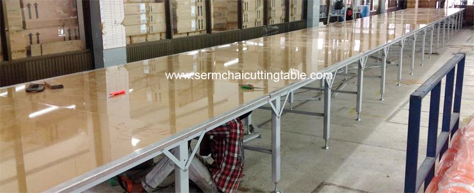 โต๊ะตัดผ้า โต๊ะตัดผ้า