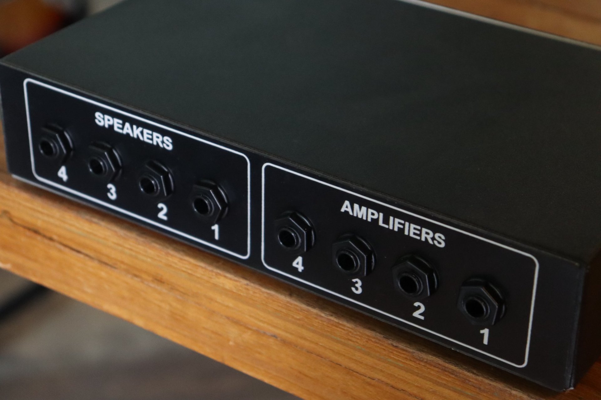 De Lisle AmpSpeaker Selector V1 fusionmusic