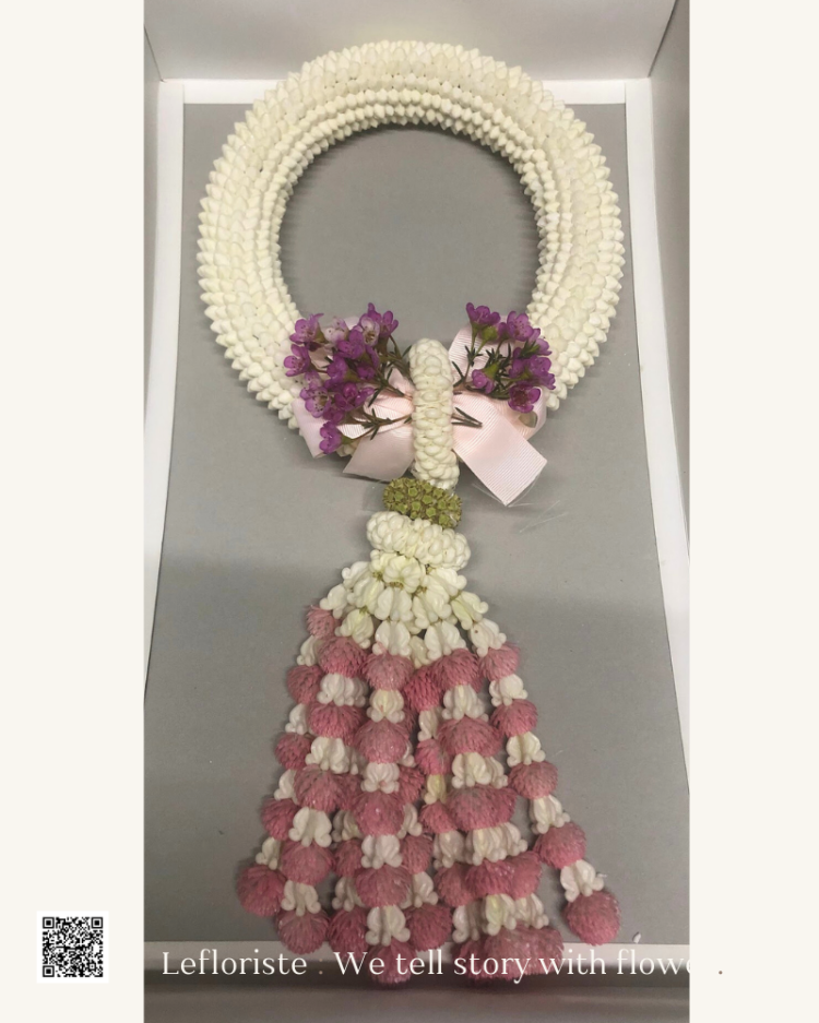 มาลัยดอกไม้สด Be Love พวงมาลัยดอกไม้สดร้อยปราณีต LeFloriste  มาลัยดอกไม้สดพรีเมียม สื่อความรักและความเคารพ