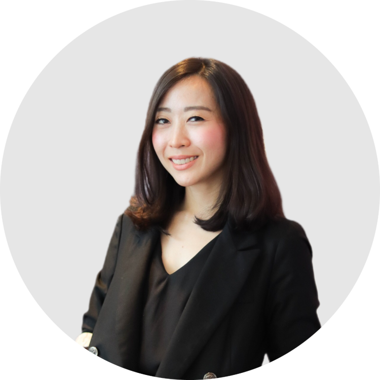 คุณวราพร นาวาศุภพานิช (น้ำ) AFPT™ Financial Planner