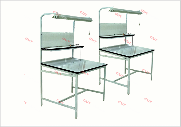  โต๊ะตรวจงาน