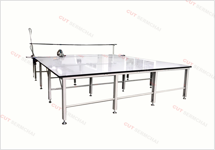 โต๊ะตัดผ้า