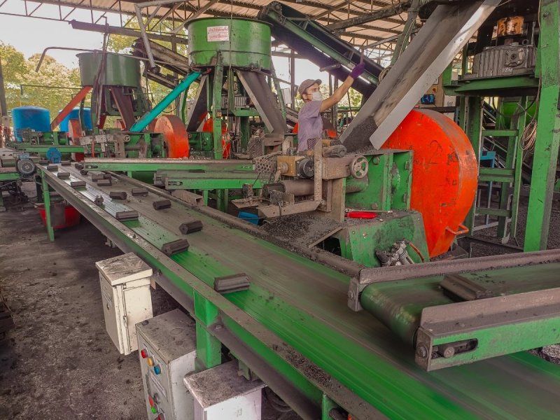 KINGBE production line, Satun