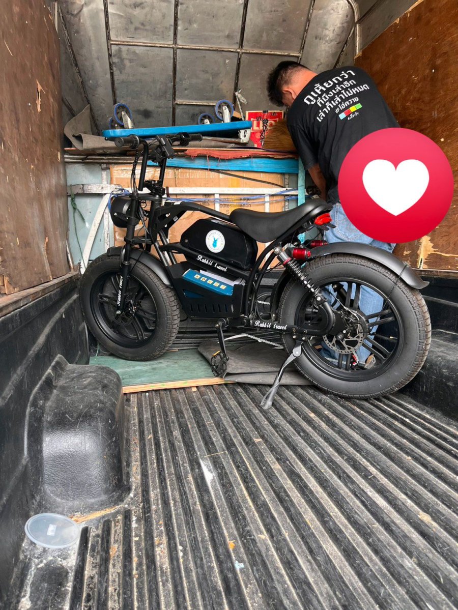 ลูกค้ารับรถ Rabbit Travel จักรยานไฟฟ้าล้ออ้วน 1000W 25Ah Fat Tire จาก Bangkok EV Plus สาขาสาย 2