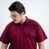 เสื้อโปโลพลัสไซส์ "ไม่มีกระเป๋า" สีแดงเลือดหมู