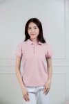 เสื้อโปโลหญิง "ทรงเว้าเอว" สีชมพูอ่อน