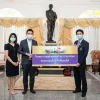 Dr. Gengpong and Dr. Pinnyada donate 100,000 baht to support patients at King Chulalongkorn Memorial Hospital. Dr. Gengpong and Dr. Pinnyada donate 100,000 baht to support patients at King Chulalongkorn Memorial Hospital.