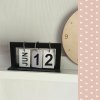 ปฏิทินตั้งโต๊ะมินิมอลแต่งบ้านแต่งร้าน Minimalist desk calendar