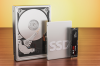 SSD vs HDD ต่างกันอย่างไร? เลือกแบบไหนให้คุ้มค่า SSD vs HDD ต่างกันอย่างไร? เลือกแบบไหนให้คุ้มค่า
