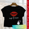 เสื้อครอปวัยรุ่น - เสื้อเอวลอย พิมพ์ลาย Red kiss