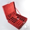 กล่องกำมะหยี่ใส่ชุดเครื่องประดับ กล่องเดียวใส่ได้หลากหลาย มี 2 ชั้นสามารถนำถาดออกได้ สีแดง