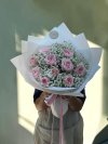10 Pink English Roses with Gypso Bouquet