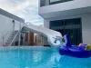 For Rent, Luxury 2-storey pool villa Can do business