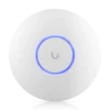 Ubiquiti UniFi U6-PLUS Access Point WiFi 6 สีขาว มุมมองด้านหน้า พร้อมวงแหวนไฟ LED สีน้ำเงิน