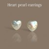 Heart pearl earring