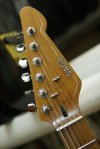 Saga Electric Gutiar : Dazzles