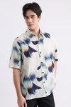 เสื้อเชิ้ตแขนสั้น Petal Strokes Print Shirt