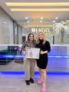 นักเรียนรับประกาศนียบัตรร่วมกับ Global Master JJ ที่ Mendel Clinic