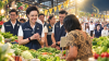 “พาณิชย์” เปิดลดราคาอาหารเจสูงสุด 50%! ดึง 45 พันธมิตรช่วยค่าครองชีพ–เพิ่มช่องทางขายผัก “พาณิชย์” เปิดลดราคาอาหารเจสูงสุด 50%! ดึง 45 พันธมิตรช่วยค่าครองชีพ–เพิ่มช่องทางขายผัก