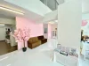 บรรยากาศภายในร้านทำเล็บ First Nail Studio