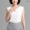 เสื้อแขนกุด ญ ผ้าฝ้ายทอมือ - ขาว