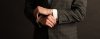 Cufflinks vs Kancing Biasa: Mana yang Lebih Stylish Buat Outfit Jas Pria?