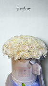 50 White Roses Box