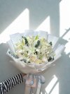 Roses x Lillies Flower Bouquet