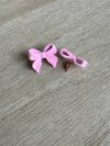 RIBBON EARRING STUD (PINK)