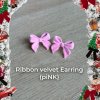 RIBBON EARRING STUD (PINK)