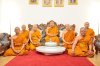 Somdet Phra Maha Theerachan s&#039;est rendu pour accomplir des devoirs religieux à Paris.