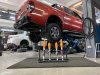 ติดตั้งโช้คอัพ YSS E-Series สำหรับ Ford Ranger T6 ที่ร้านยางเจริญรุ่งเรือง นนทบุรี เปลี่ยนโช้คใช้งานแทนชุดเดิม เทคโนโลยี VVSC เหมาะขับในเมือง พร้อมตั้งศูนย์ Hunter 3D