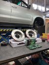 อัปเกรดระบบเบรก Toyota Fortuner 2005 ด้วยจานเบรก TRW XPS และผ้าเบรก Nexzter MU SPEC ที่ร้านยางเจริญรุ่งเรือง 1