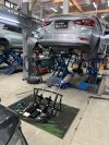 ซ่อมบำรุง Mazda 2 Skyactiv ระยะ 190,000 กม. ที่ร้านยางเจริญรุ่งเรือง นนทบุรี เปลี่ยนโช้คอัพ TEIN EnduraPro Basic ผ้าเบรกหน้า Nexzter Pro Spec เจียรจานเบรก และยางหุ้มเพลาขับหน้า RBI พร้อมตั้งศูนย์ Hunter 3D