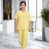 ชุดสครับ คอวีเกย สีเหลือง ผ้าโซล่อน
