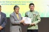 ธ.ก.ส. รับโล่เชิดชูเกียรติ &quot;สถาบันที่มีความดีเด่นทางการเกษตร&quot;