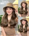 รหัส H61 - วิกหมวกปีกกว้างสีน้ำตาล : (ผมลอนยาว) ความยาว 55 ซม. แบบเย็บติดหมวก ถอดไม่ได้ (แถมเน็ต+ขาตั้ง+ของแถม)