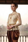 ชุดไทยรัชกาลที่ 5 สีทองน้ำตาลแดง (TRF 005)