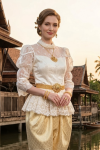 ชุดไทยรัชกาลที่ 5 สีครีมทอง (TRF 018)