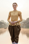 ชุดไทยรัชกาลที่ 5 สีทองน้ำตาล (TRF 014)