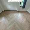 1018-H | LT by COTTO กระเบื้องยางลายก้างปลา สี LONGWOOD OAK หนา 4.0 มม. รุ่น Herringbone