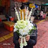 ช่อดอกบัวขาว 1 ดอกพร้อมธูปเทียนดอกไม้ประดับ