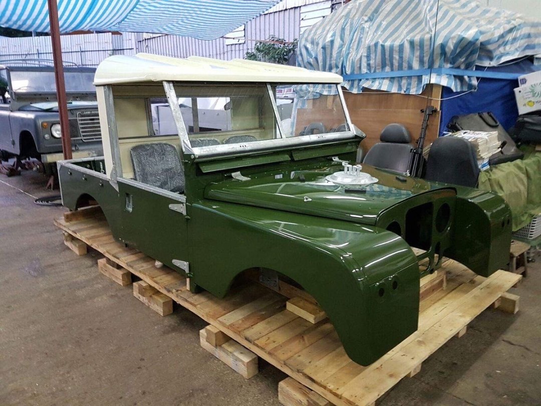 Land Rover Series 3 Dashboard Aluminium Blind Closed Pop Rivets