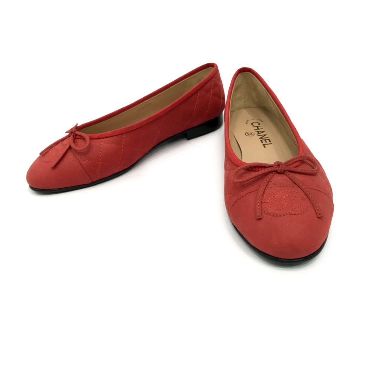 New Chanel Flat Shoes 37 in Red Fabric - moppetbrandname